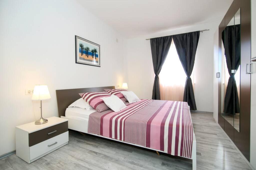 Appartement Buki **** *